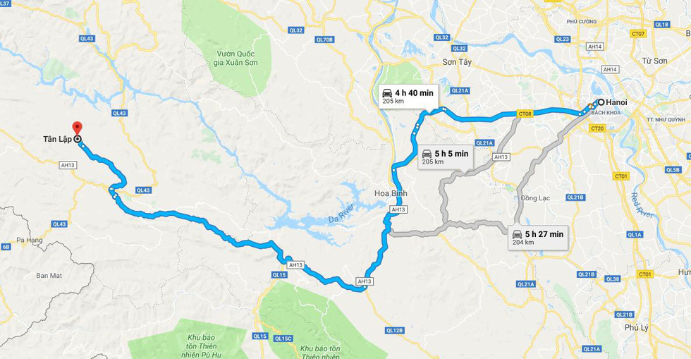 Mùa[-]hoa[-]mận[-]trắng[-]của[-]người[-]Mông[-]bản[-]Phiêng[-]Cành
